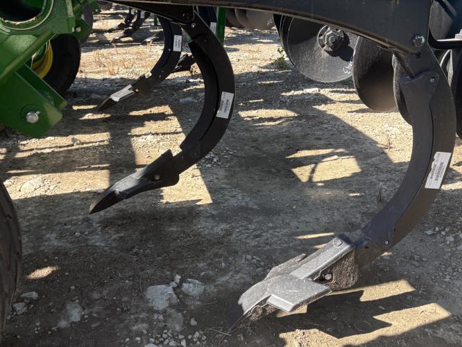 John Deere 2720