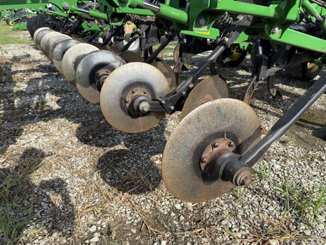 John Deere 2730