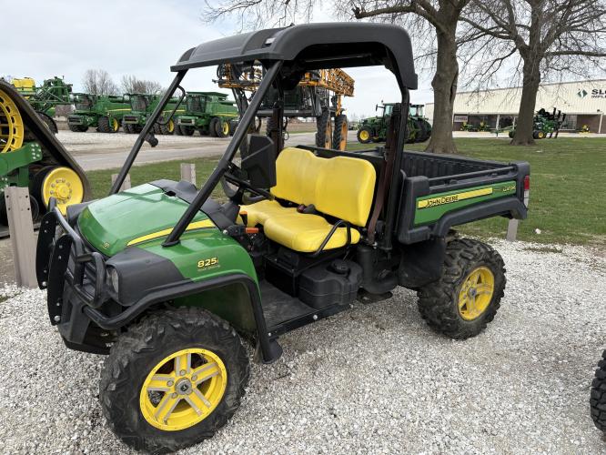John Deere XUV 825I GREEN