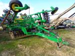 John Deere 2720