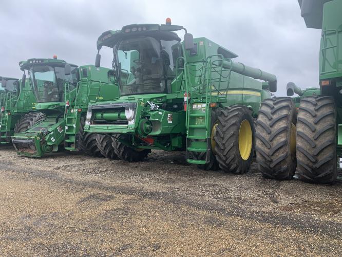 John Deere S680
