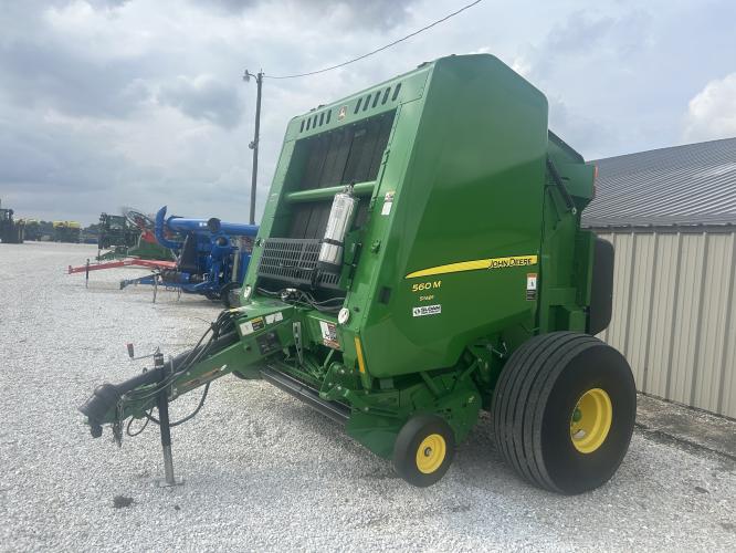 John Deere 560M