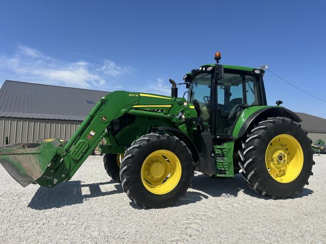 John Deere 6145M