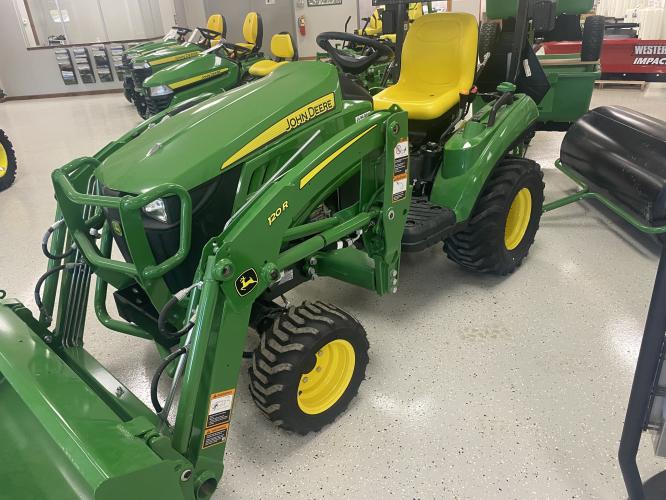 John Deere 1023E