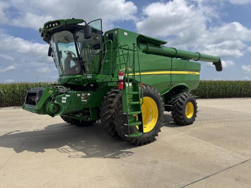 2021 John Deere S770
