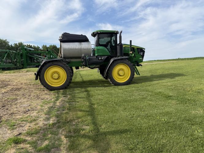 John Deere 612R