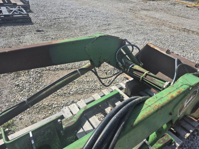 John Deere 148