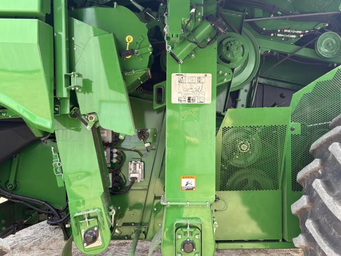 John Deere S780