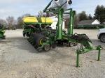 John Deere 1775NT
