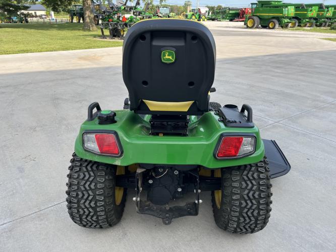 John Deere X758