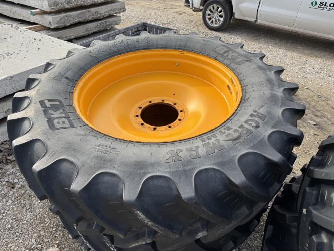 Bkt 520/85R46 Floater Tires