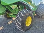 John Deere X9 1100