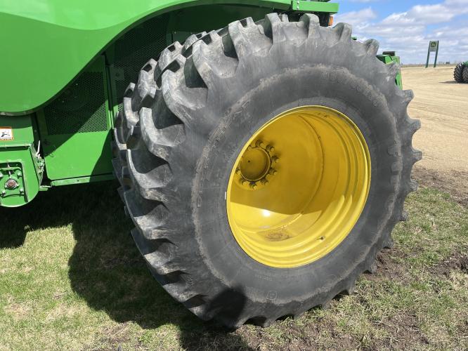 John Deere S680