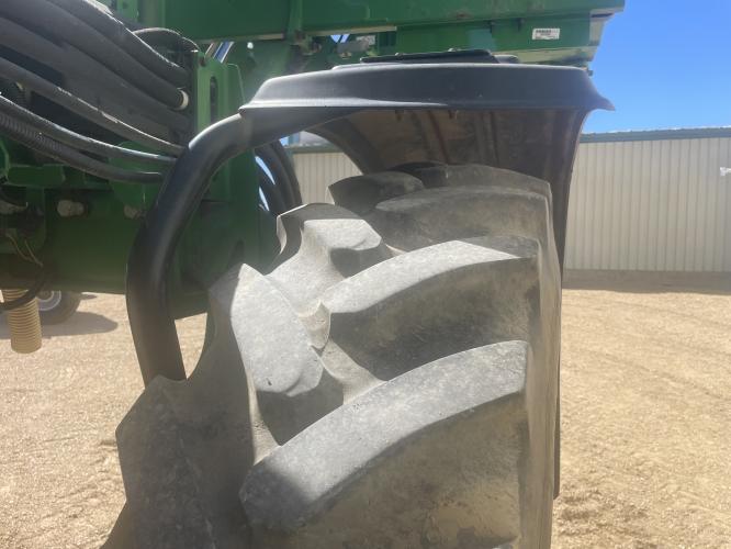 John Deere R4044