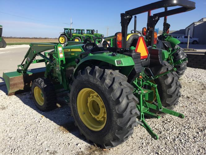 John Deere 4052R