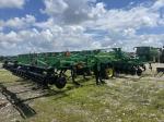 John Deere 2730