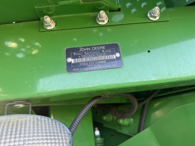 John Deere S790