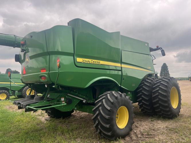 John Deere S780
