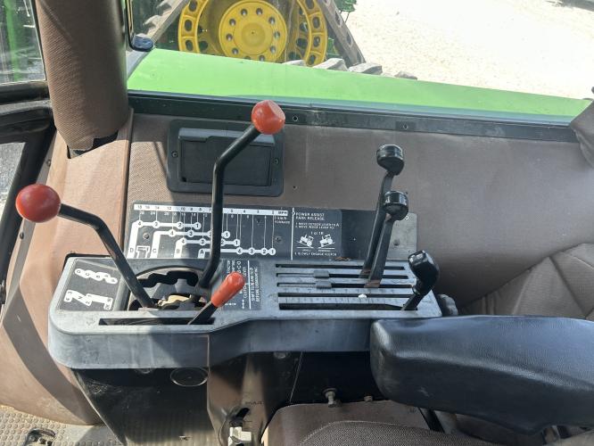 John Deere 4650