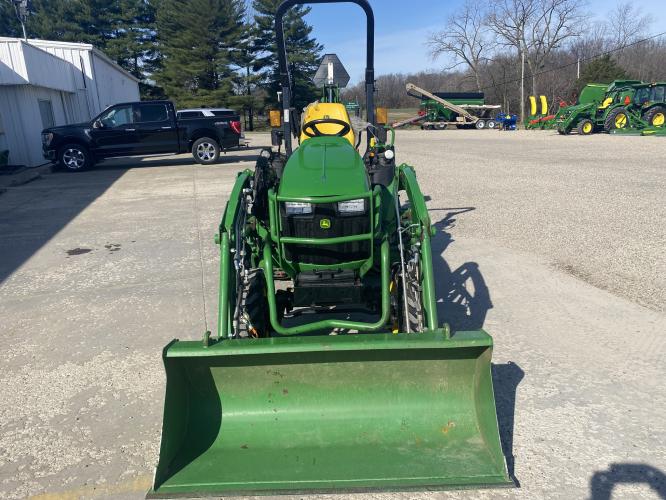 John Deere 2025R