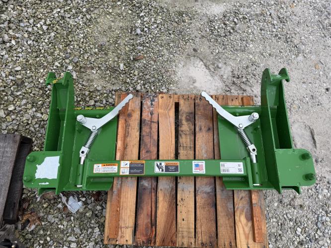Worksaver JD 500 TO SKID ADAPTER