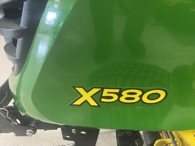 John Deere X580