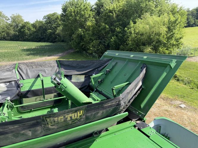 John Deere S770