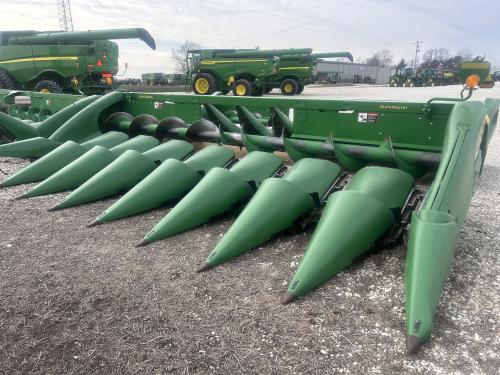 2015 John Deere 608C