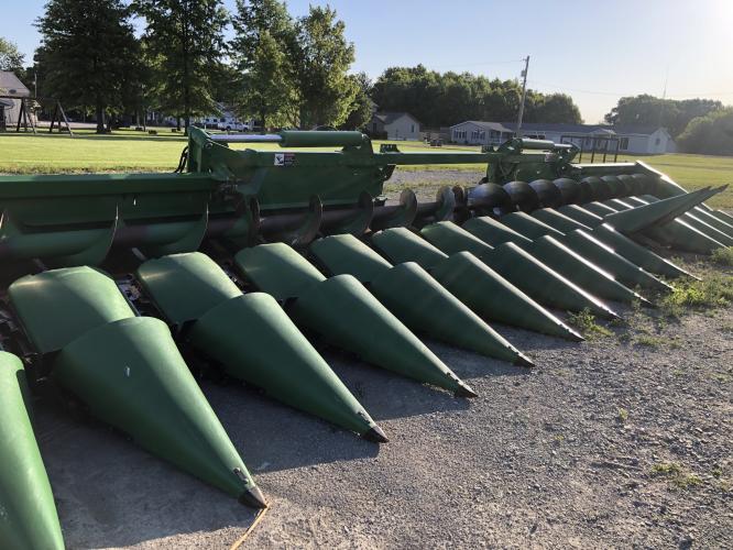 John Deere C16F