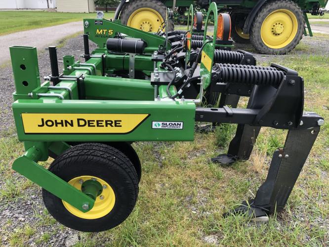 John Deere MT5