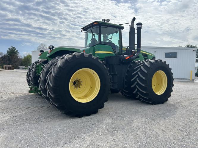 John Deere 9530