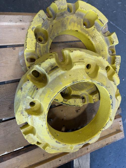  John Deere 512 wheel weight - R213907G