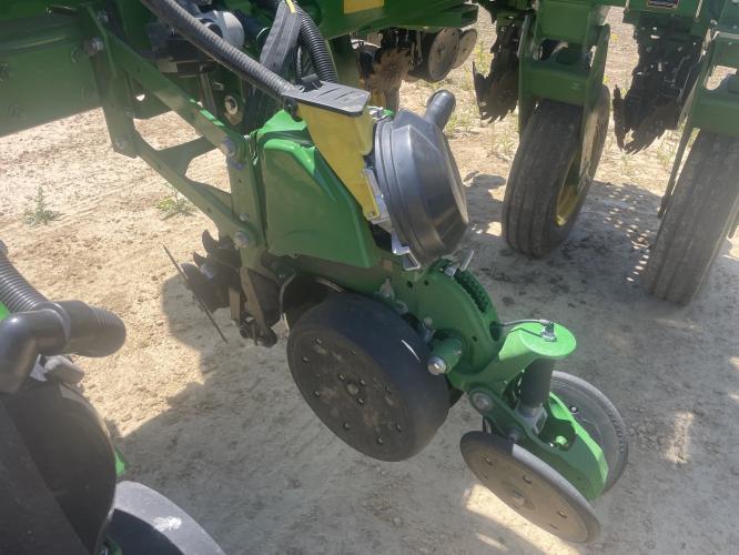 John Deere 1775NT