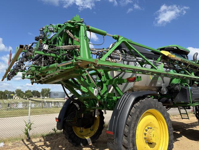 John Deere 412R