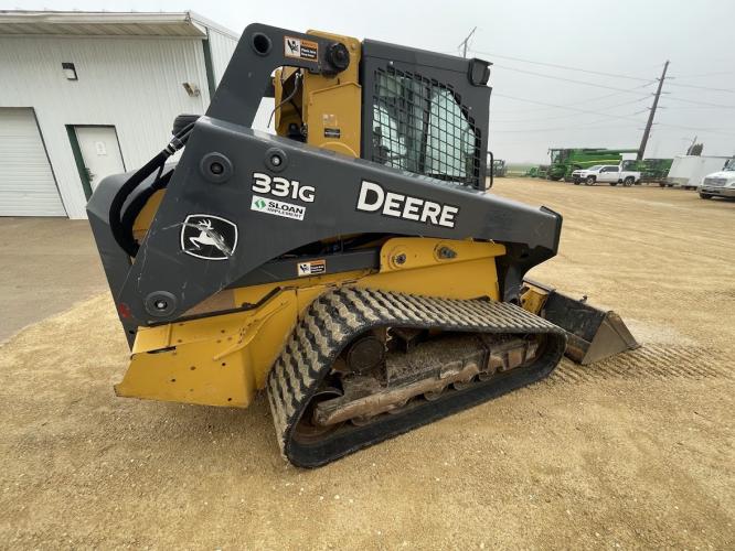 John Deere 331G