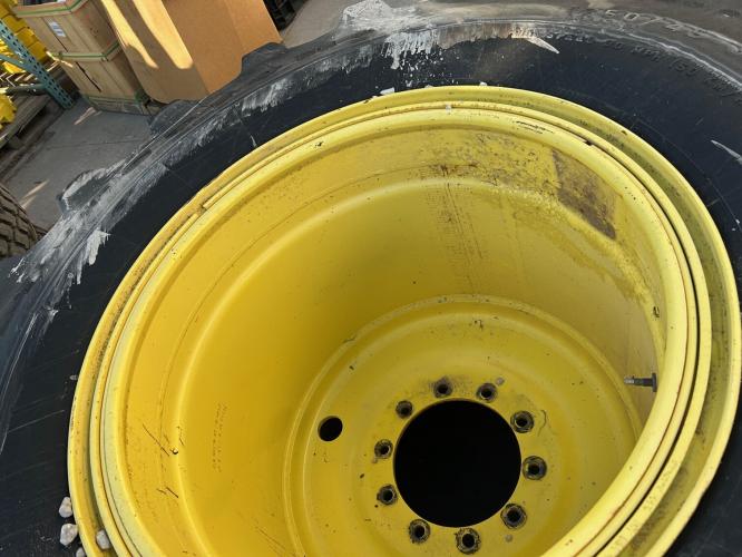 Firestone 76-50.00-32 floater tires & wheels