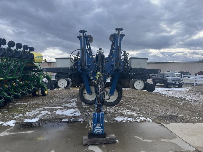 Kinze 3700