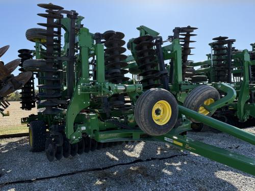 2020 John Deere 2660VT