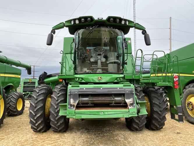 John Deere S770
