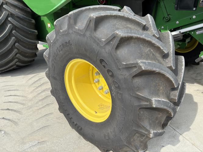 John Deere S780