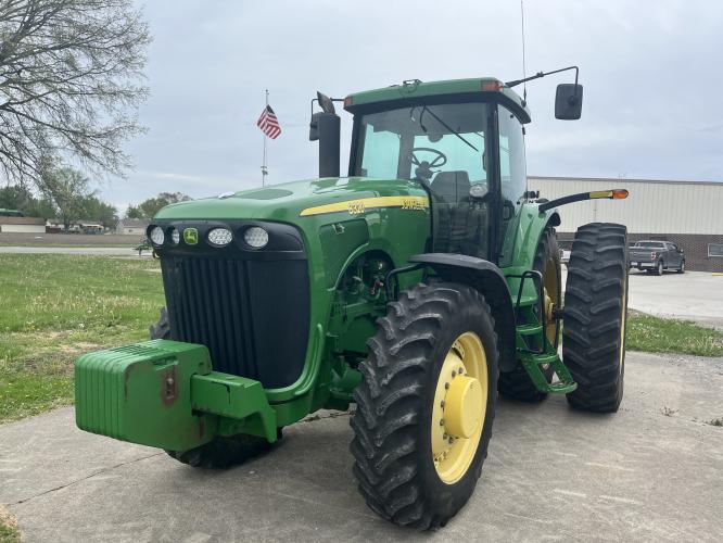 John Deere 8320