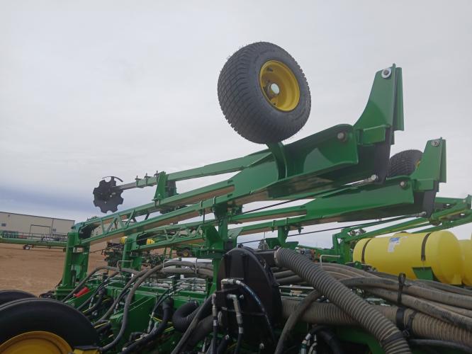John Deere 1775NT