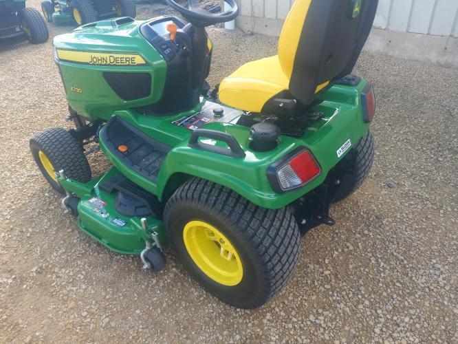 John Deere X730
