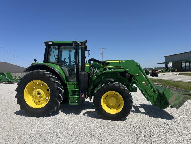 John Deere 6145M