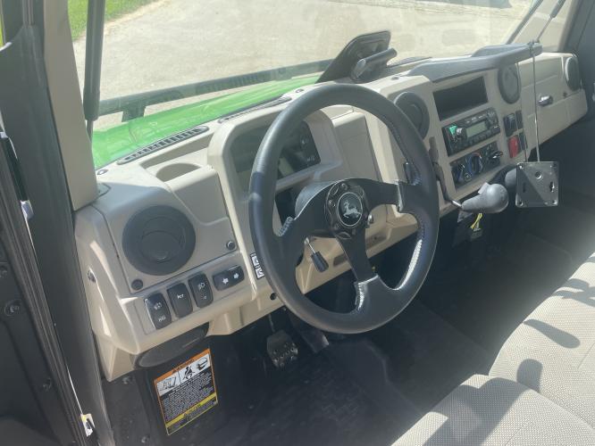 John Deere XUV835R Premium Cab