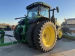 John Deere 8R 250