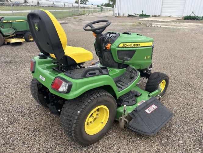 John Deere X750