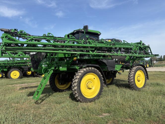 John Deere 412R