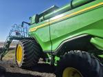 John Deere X9 1100
