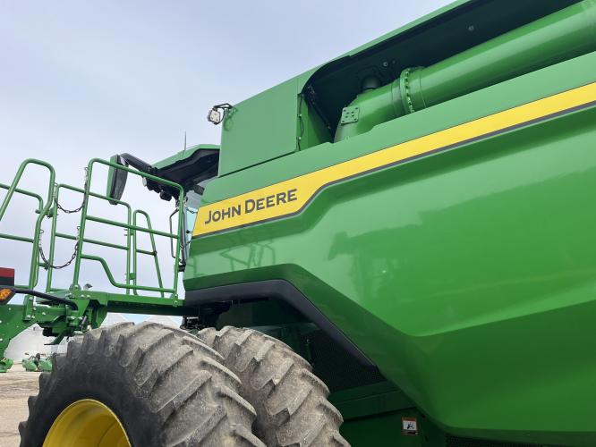 John Deere S7 800